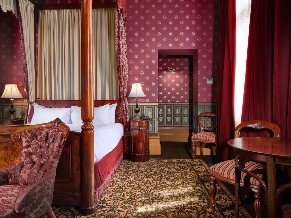 Craig'S Royal Hotel Ballarat Exterior photo A bedroom at the hotel